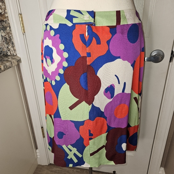 Coco Chanel spring Vintage 2000 runway silk knee high skirt muti color floral - Picture 4 of 17